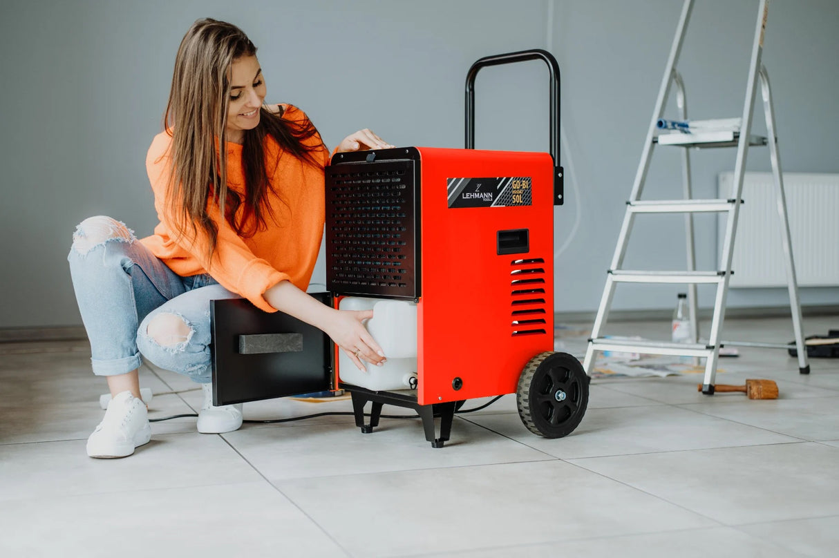 Lehmann bouwdroger die helpt schimmelvorming te voorkomen en de luchtkwaliteit in werkruimtes te verbeteren.