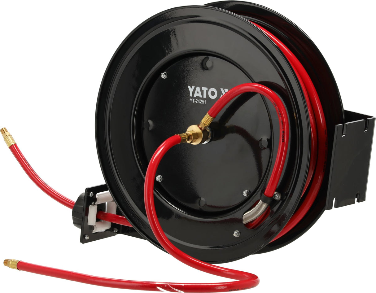 Persluchtslang met stalen haspel en wandmontage