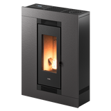 Cadel Luce Plus 8,5kW zwarte pelletkachel met Slim-behuizing en flexibele luchtkanaalopties, geschikt voor ruimtes tot 92 m².